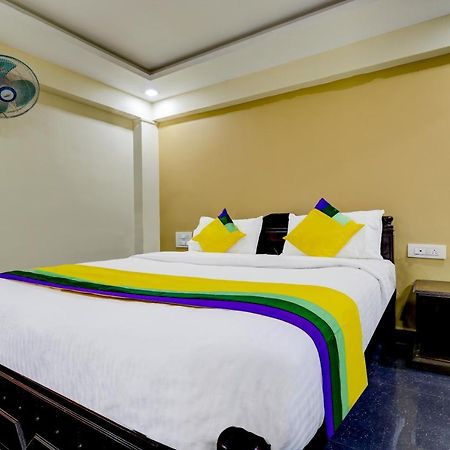 Itsy By Treebo - Hill View Hotel Madikeri Bagian luar foto
