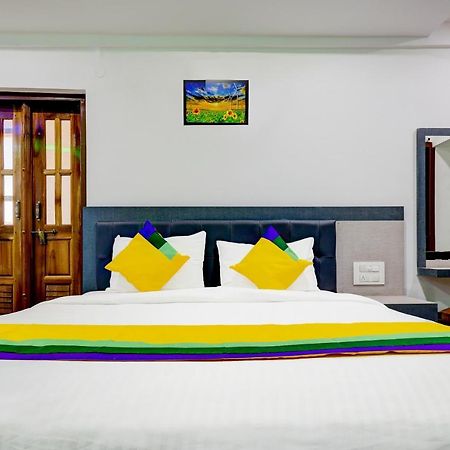 Itsy By Treebo - Hill View Hotel Madikeri Bagian luar foto
