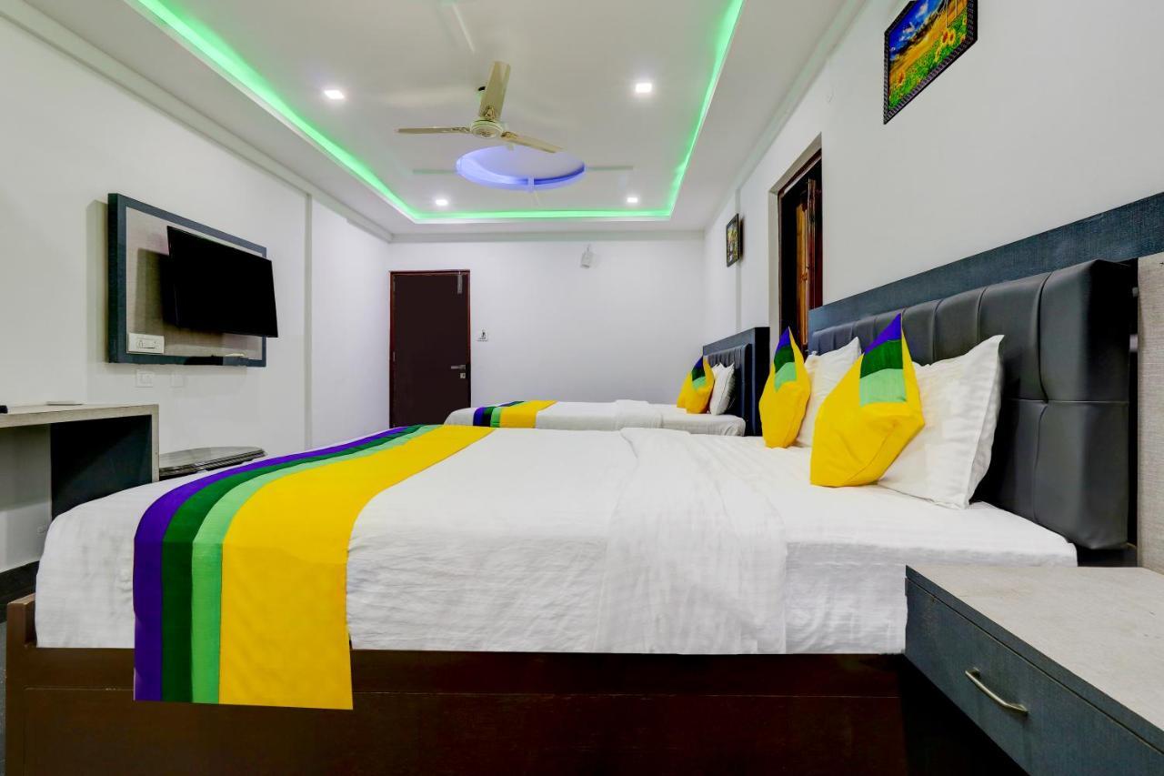 Itsy By Treebo - Hill View Hotel Madikeri Bagian luar foto