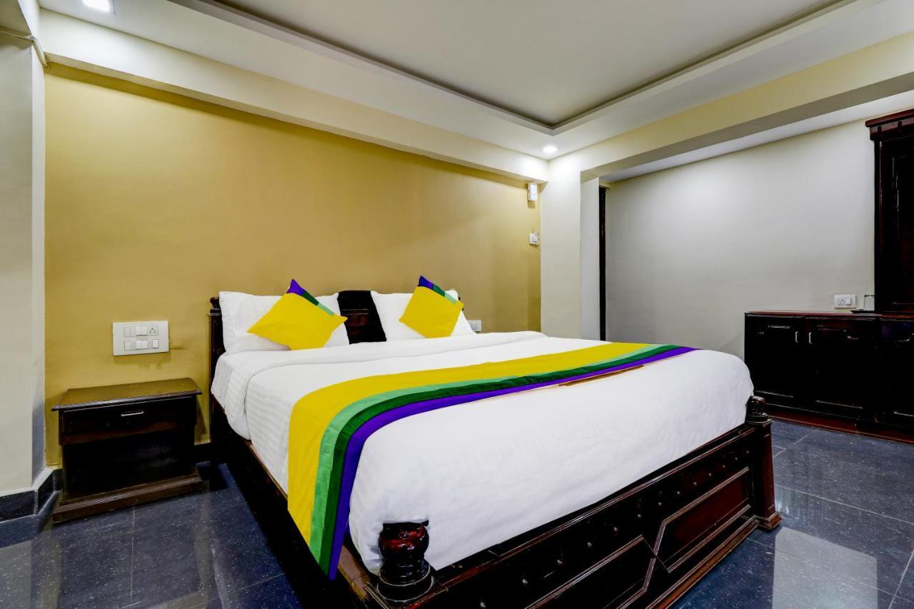 Itsy By Treebo - Hill View Hotel Madikeri Bagian luar foto